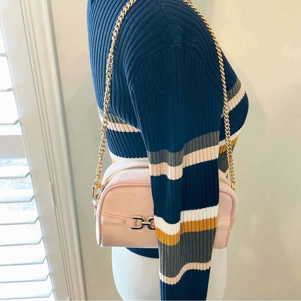Tom Ford Dusty Pink Cosmetic Bag with Shoulder Chain‎